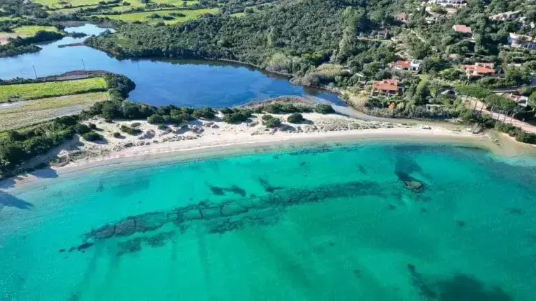 Luftaufnahme von Cala Girgolu