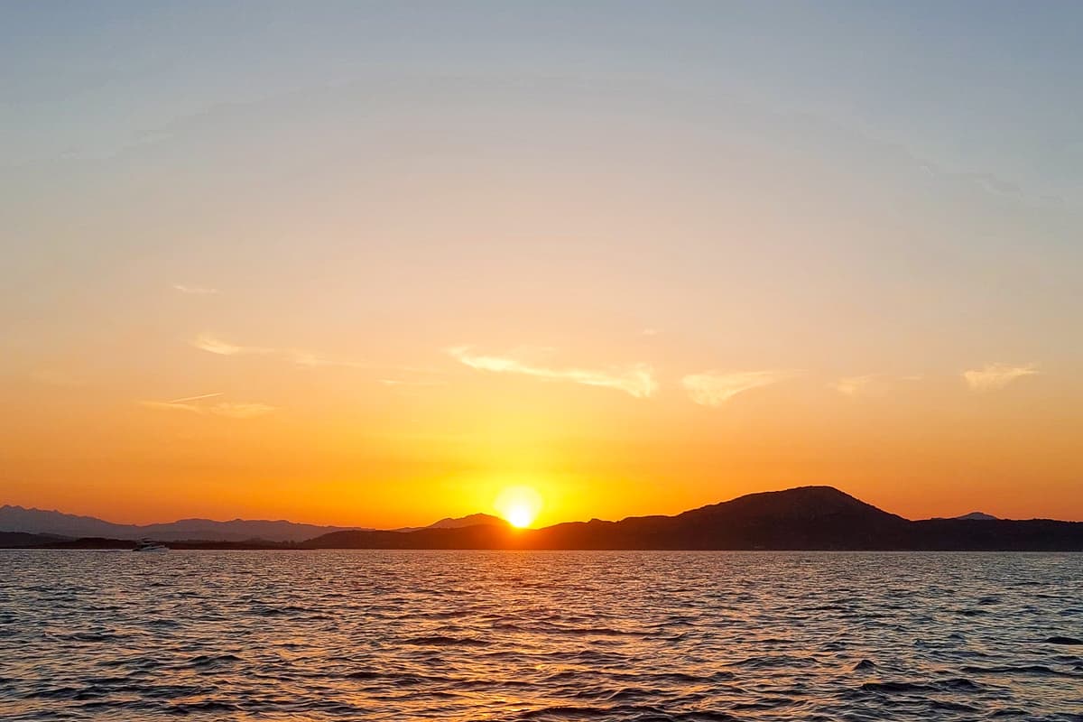 PRIVATER APERITIF BEI SONNENUNTERGANG