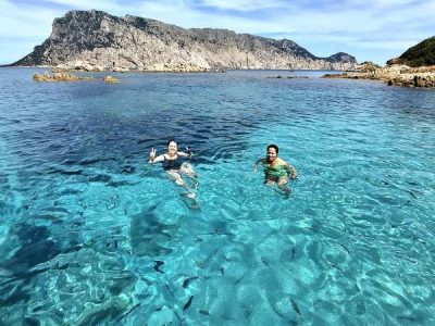 Baignade lors de l’excursion journée complète, Aire Marine Protégée de Tavolara – Punta Coda Cavallo